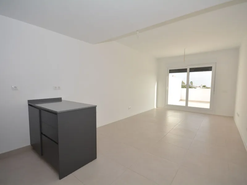 Contemporary 2 bedroom apartment for sale in Estepona west