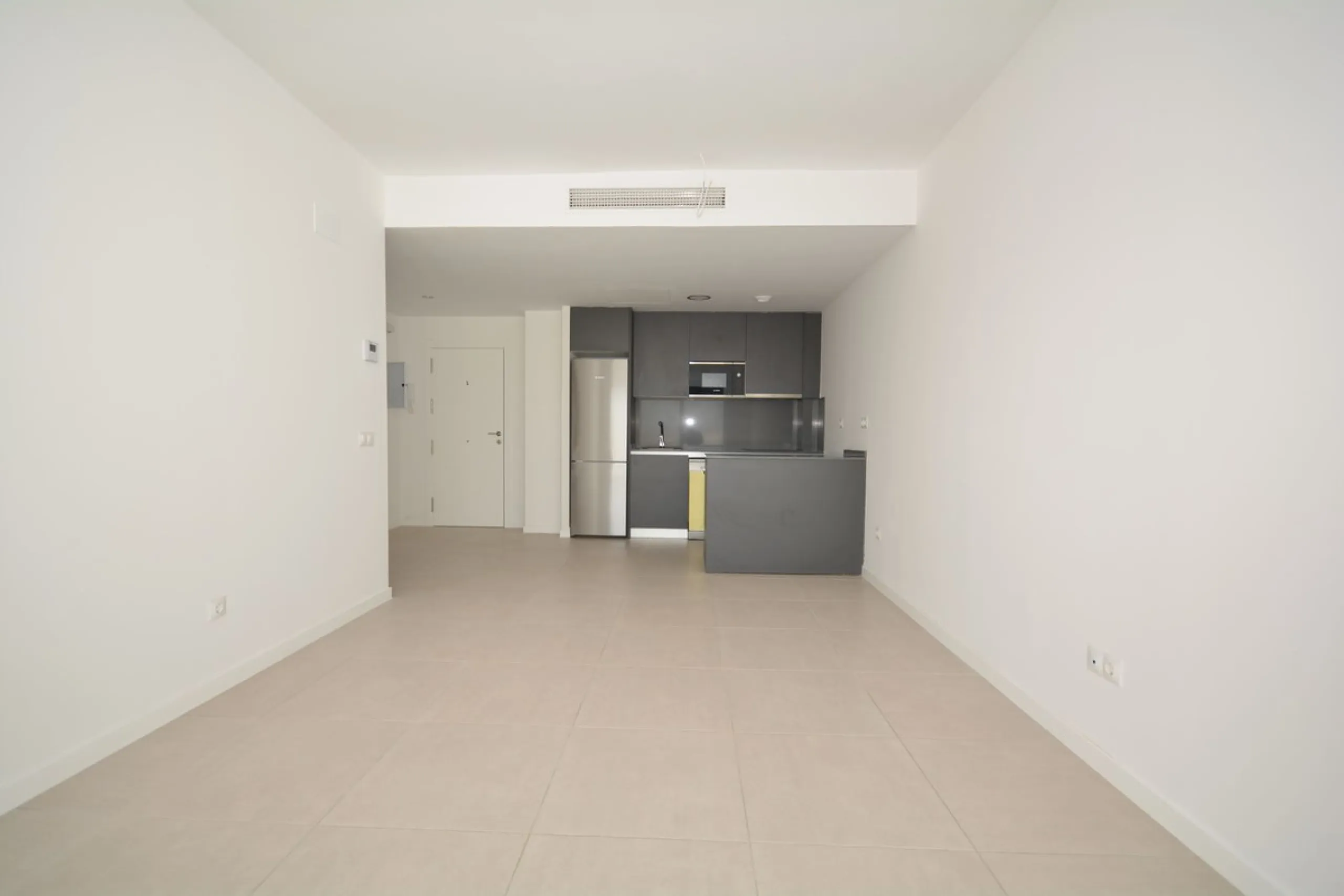 Contemporary 2 bedroom apartment for sale in Estepona west