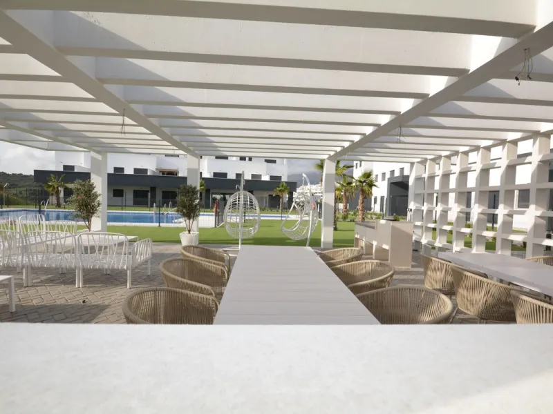 Contemporary 2 bedroom apartment for sale in Estepona west