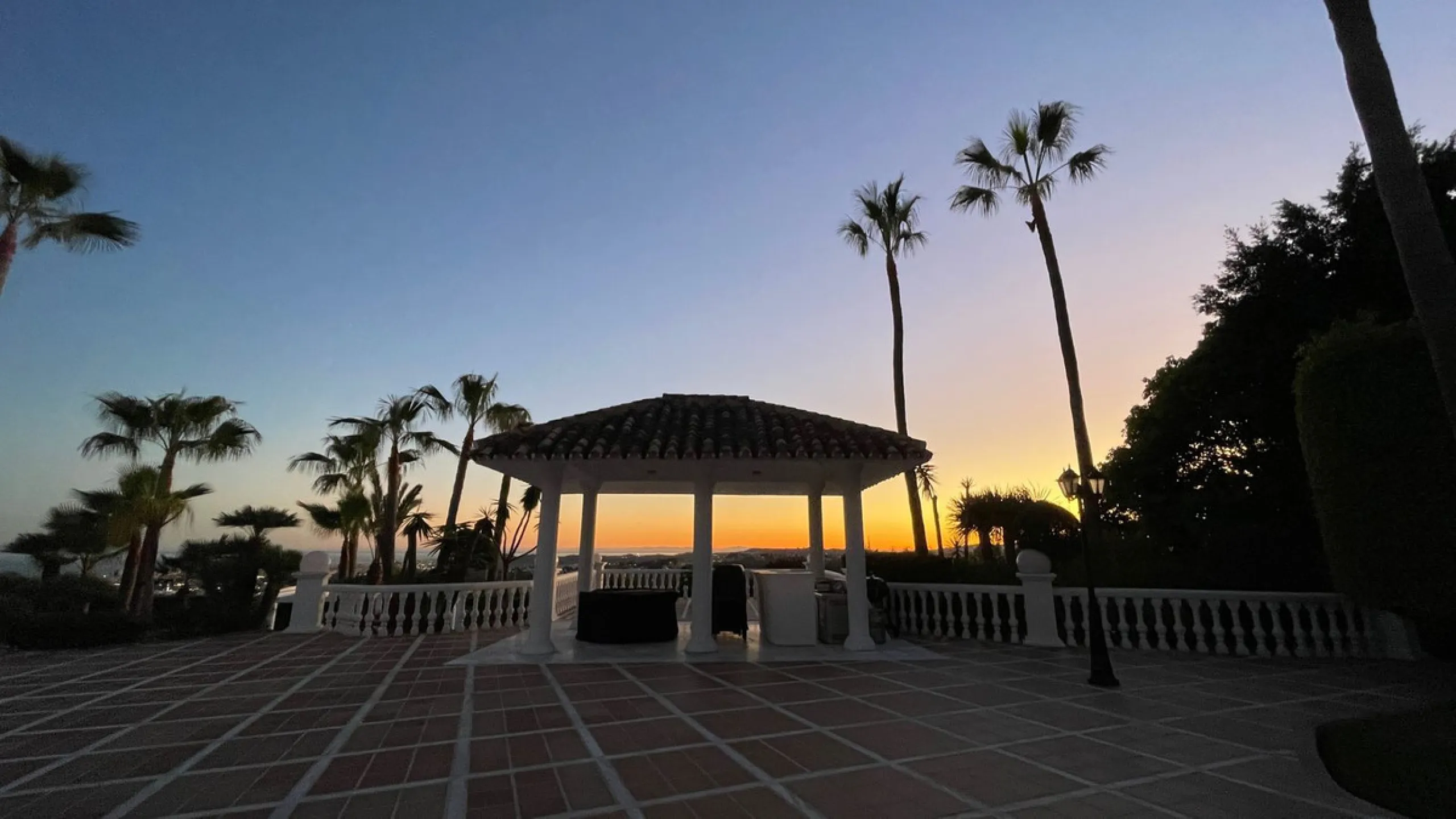 ВЕЛИКОЛЕПНЫЙ ОСОБНЯК С ПАНОРАМНЫМ ВИДОМ В MIJAS PUEBLO