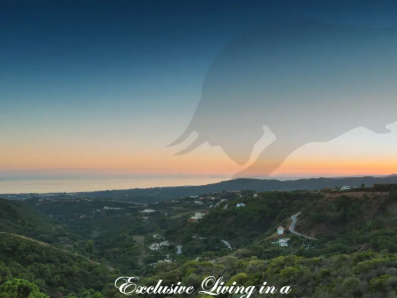 Monte Mayor: Big plot with Project and Licence ready to built. This plot is in the perfect setting to build a villa overlooking the green mountains of Benahavis, Landscape and Sea.