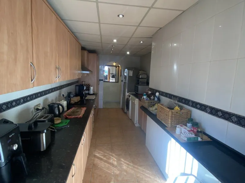 House - Detached Villa в продаже в Mijas, Málaga. В доме 6 спален и 3 ванных комнат. Площадь дома 346 м². Площадь участка 968 м²