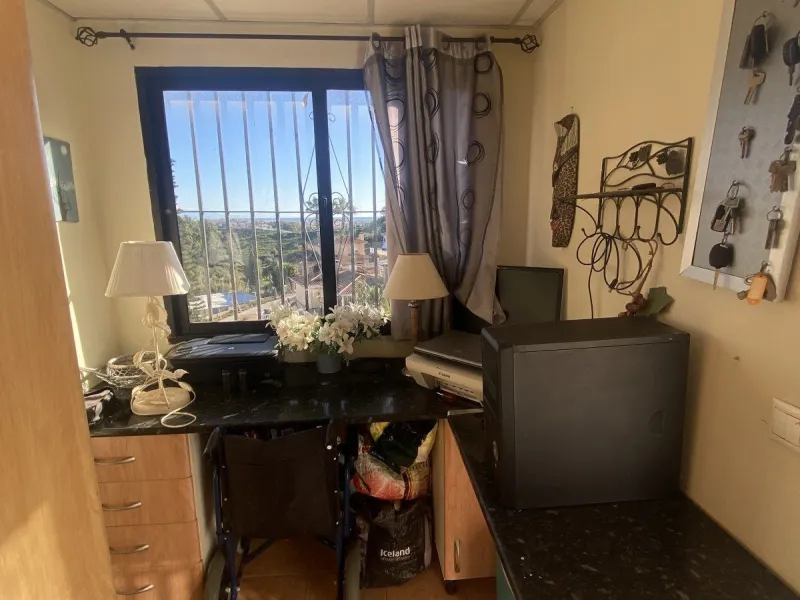 House - Detached Villa в продаже в Mijas, Málaga. В доме 6 спален и 3 ванных комнат. Площадь дома 346 м². Площадь участка 968 м²