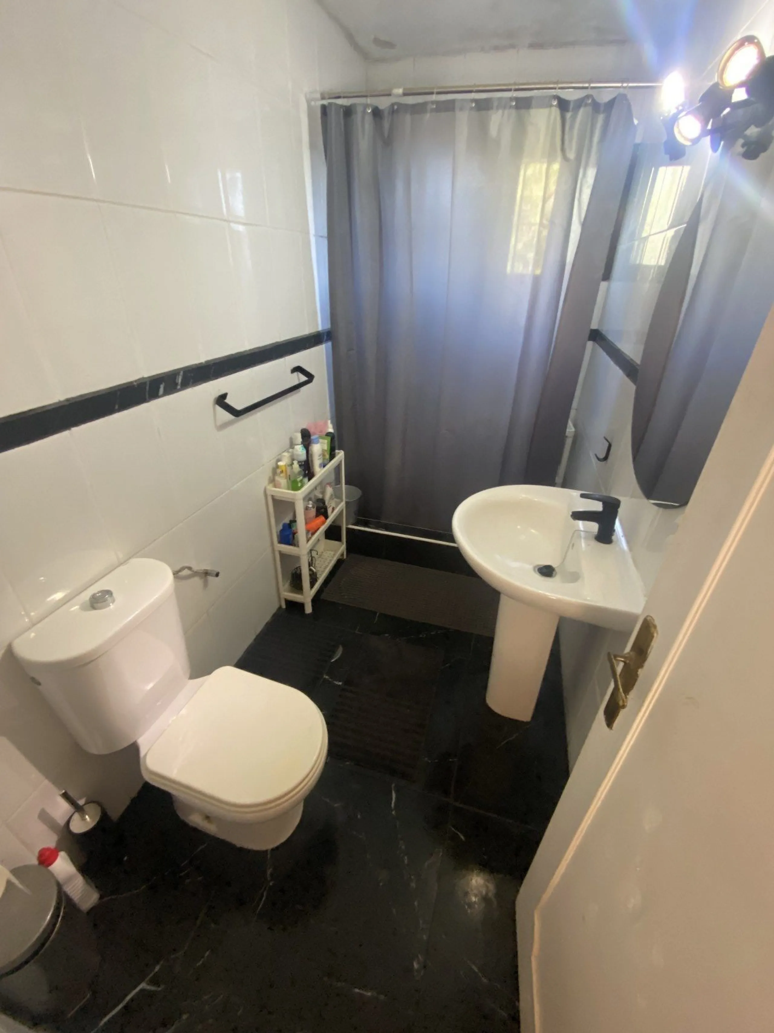 House - Detached Villa в продаже в Mijas, Málaga. В доме 6 спален и 3 ванных комнат. Площадь дома 346 м². Площадь участка 968 м²