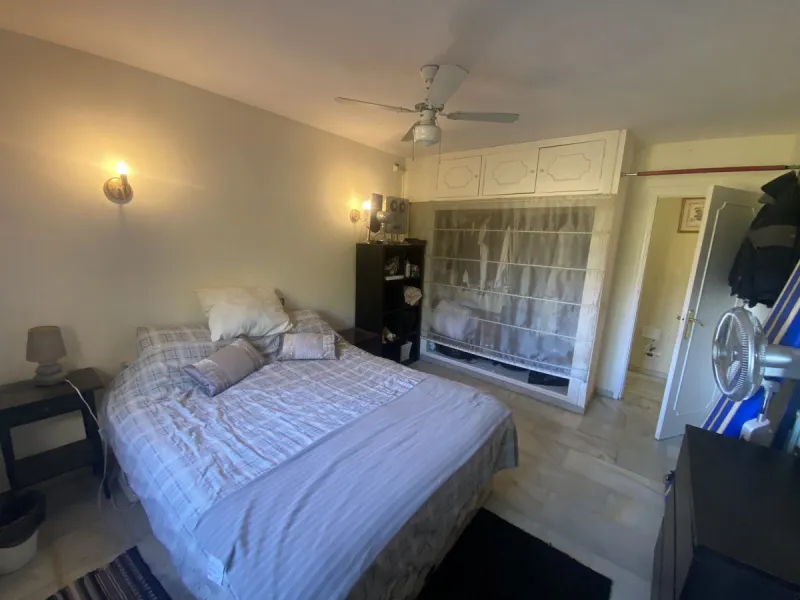 House - Detached Villa в продаже в Mijas, Málaga. В доме 6 спален и 3 ванных комнат. Площадь дома 346 м². Площадь участка 968 м²