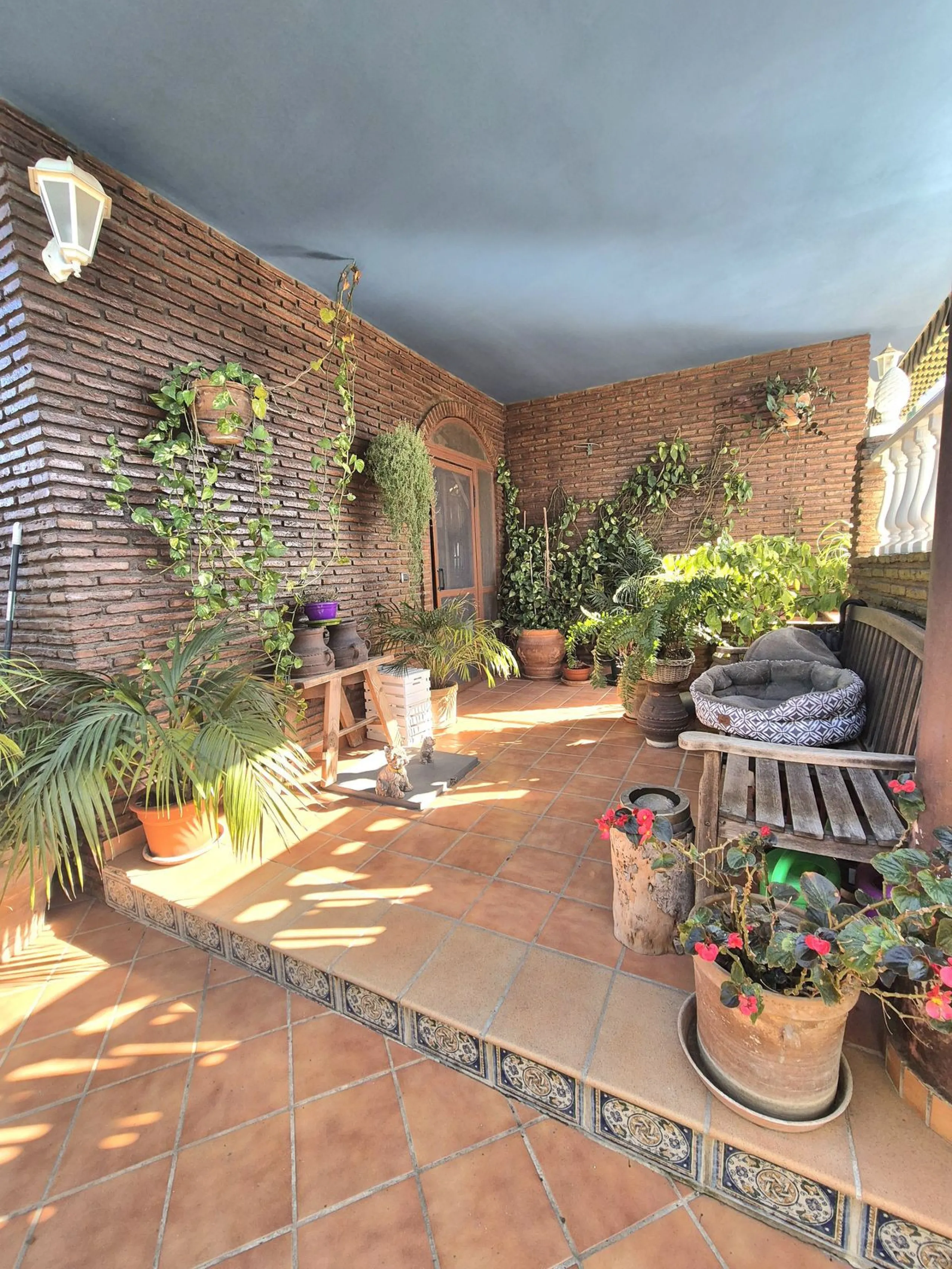 House - Semi-Detached House в продаже в Alhaurín el Grande, Málaga. В доме 4 спален и 3 ванных комнат. Площадь дома 180 м². Площадь участка 320 м²