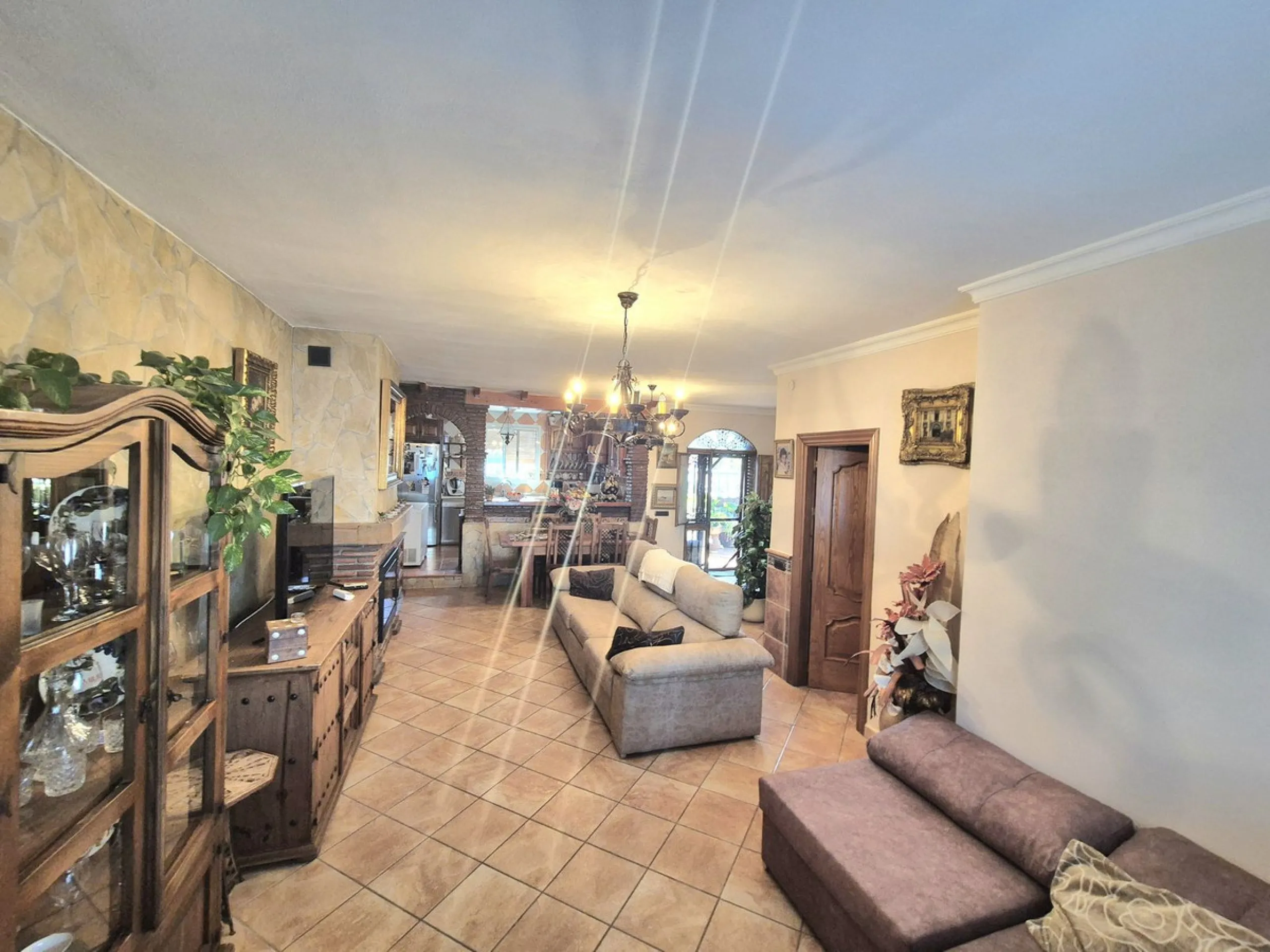 House - Semi-Detached House в продаже в Alhaurín el Grande, Málaga. В доме 4 спален и 3 ванных комнат. Площадь дома 180 м². Площадь участка 320 м²