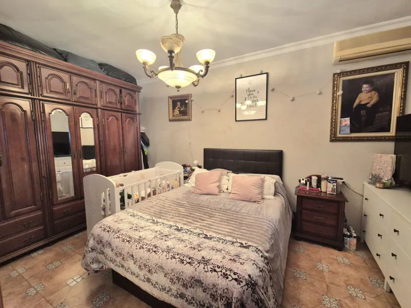 House - Semi-Detached House в продаже в Alhaurín el Grande, Málaga. В доме 4 спален и 3 ванных комнат. Площадь дома 180 м². Площадь участка 320 м²