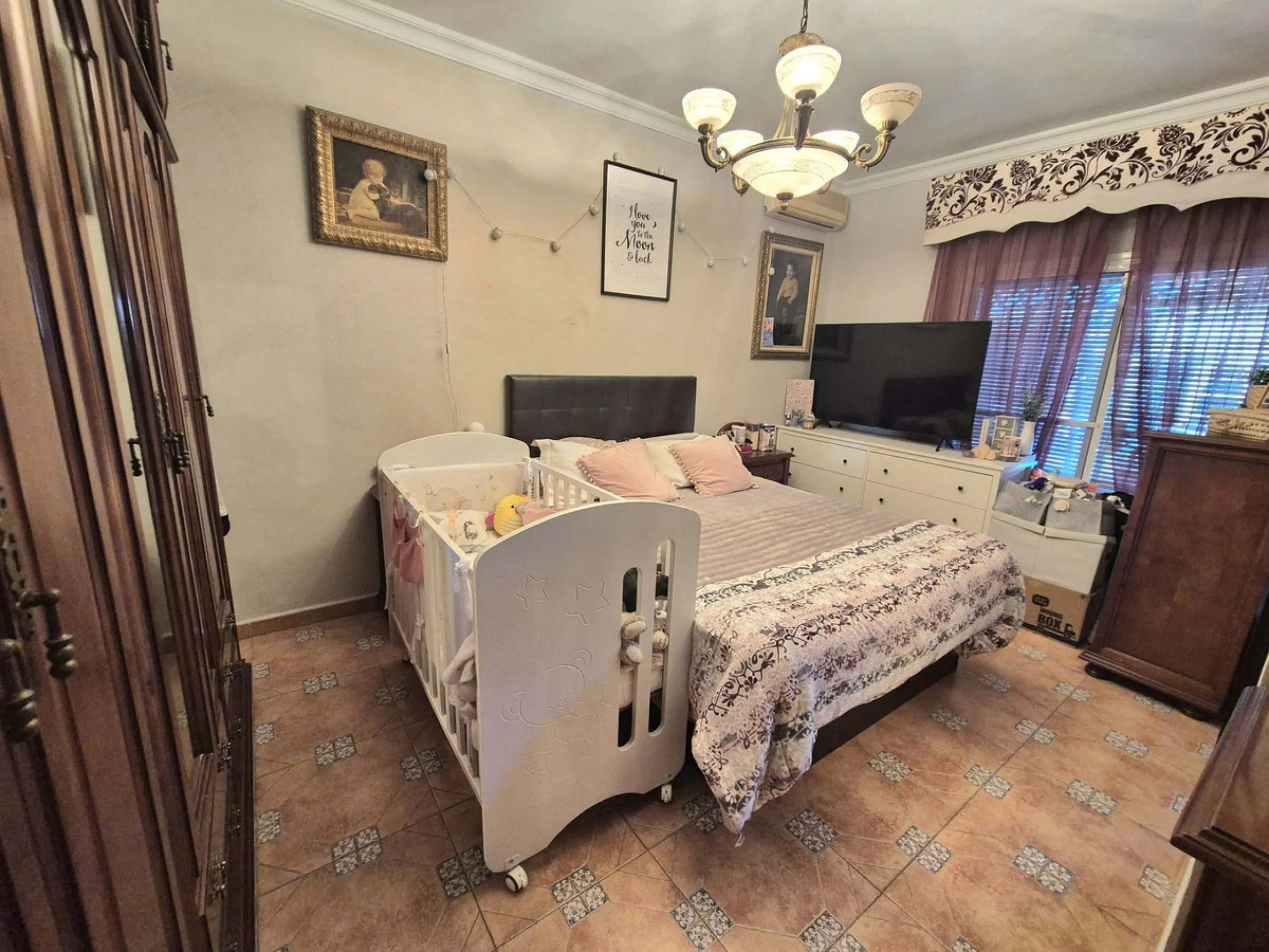 House - Semi-Detached House в продаже в Alhaurín el Grande, Málaga. В доме 4 спален и 3 ванных комнат. Площадь дома 180 м². Площадь участка 320 м²