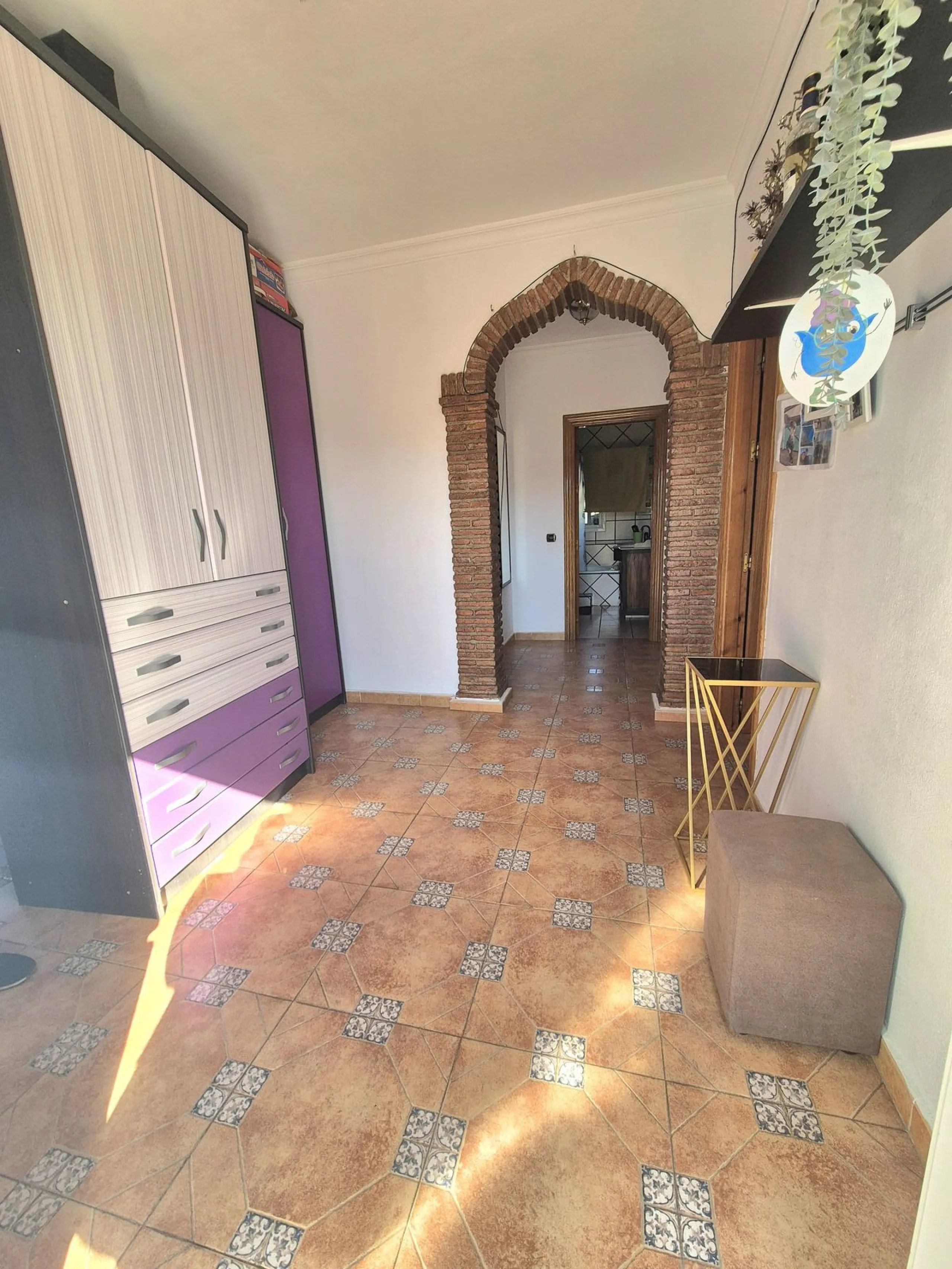 House - Semi-Detached House в продаже в Alhaurín el Grande, Málaga. В доме 4 спален и 3 ванных комнат. Площадь дома 180 м². Площадь участка 320 м²