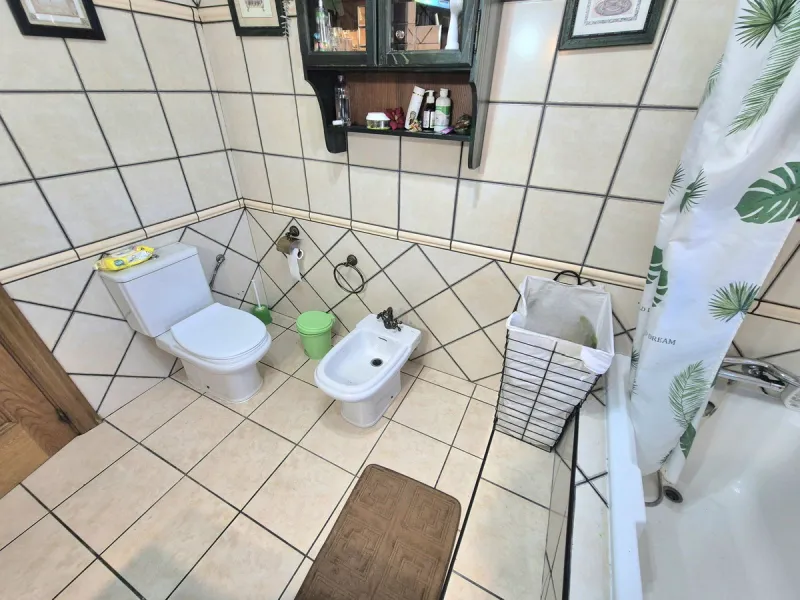 House - Semi-Detached House в продаже в Alhaurín el Grande, Málaga. В доме 4 спален и 3 ванных комнат. Площадь дома 180 м². Площадь участка 320 м²