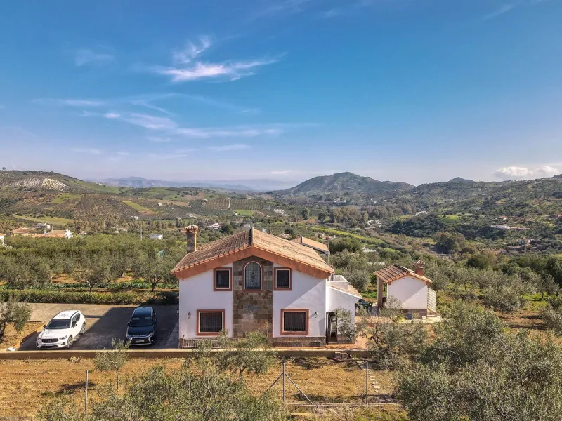 Beautifully Presented Finca