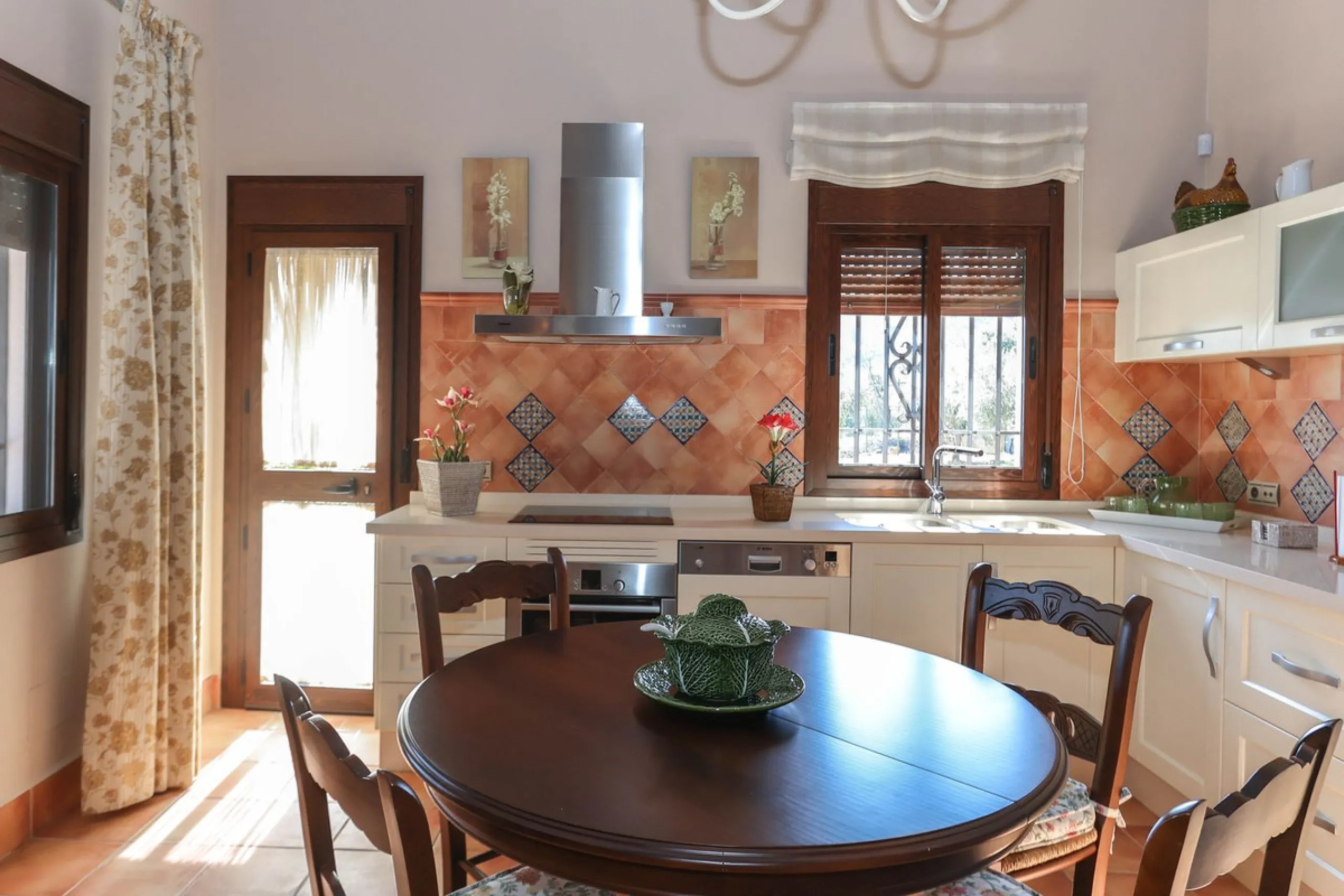 Beautifully Presented Finca