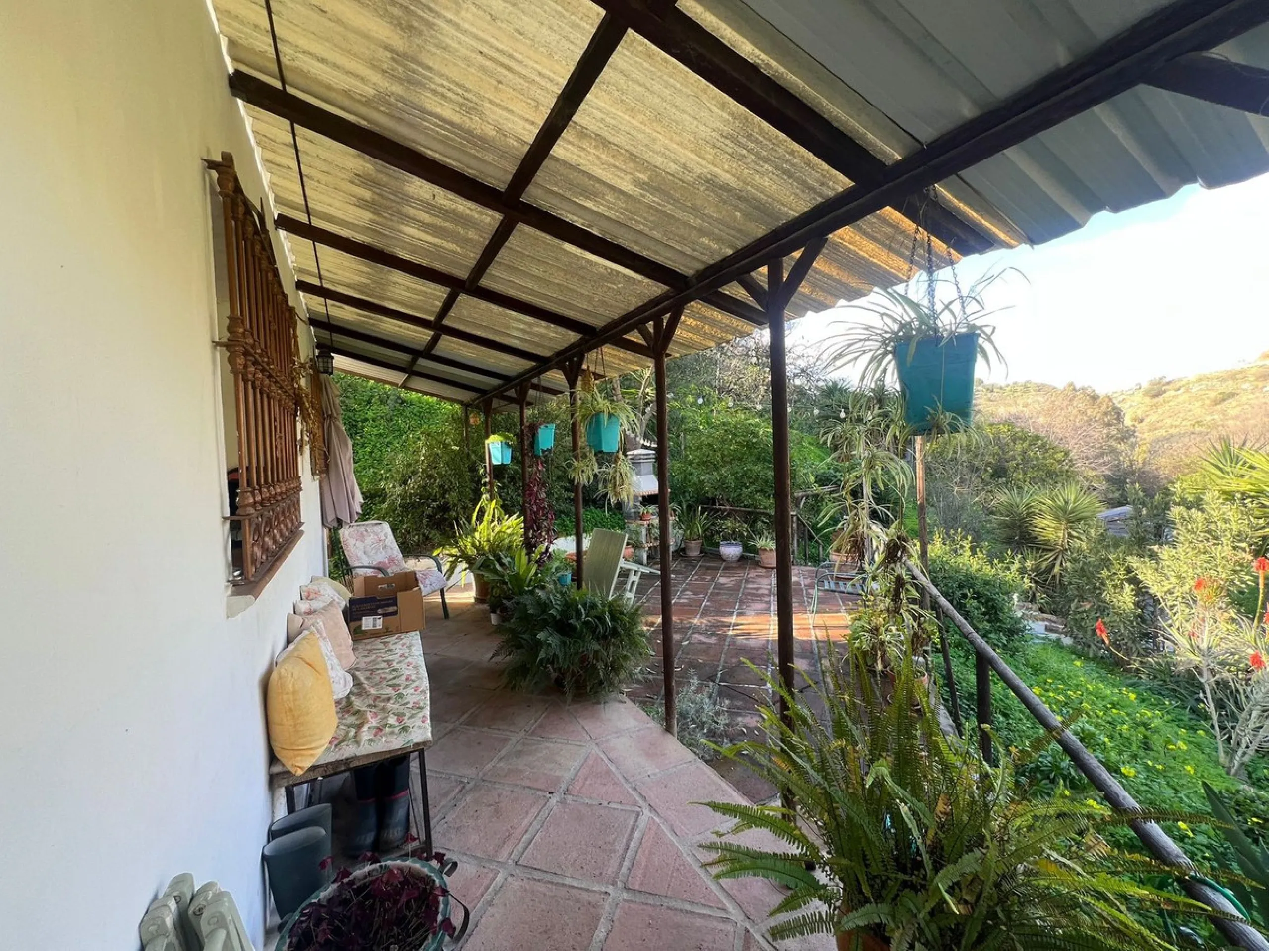 Charming rustic finca situated less than 10 minutes to the centre of Coin,