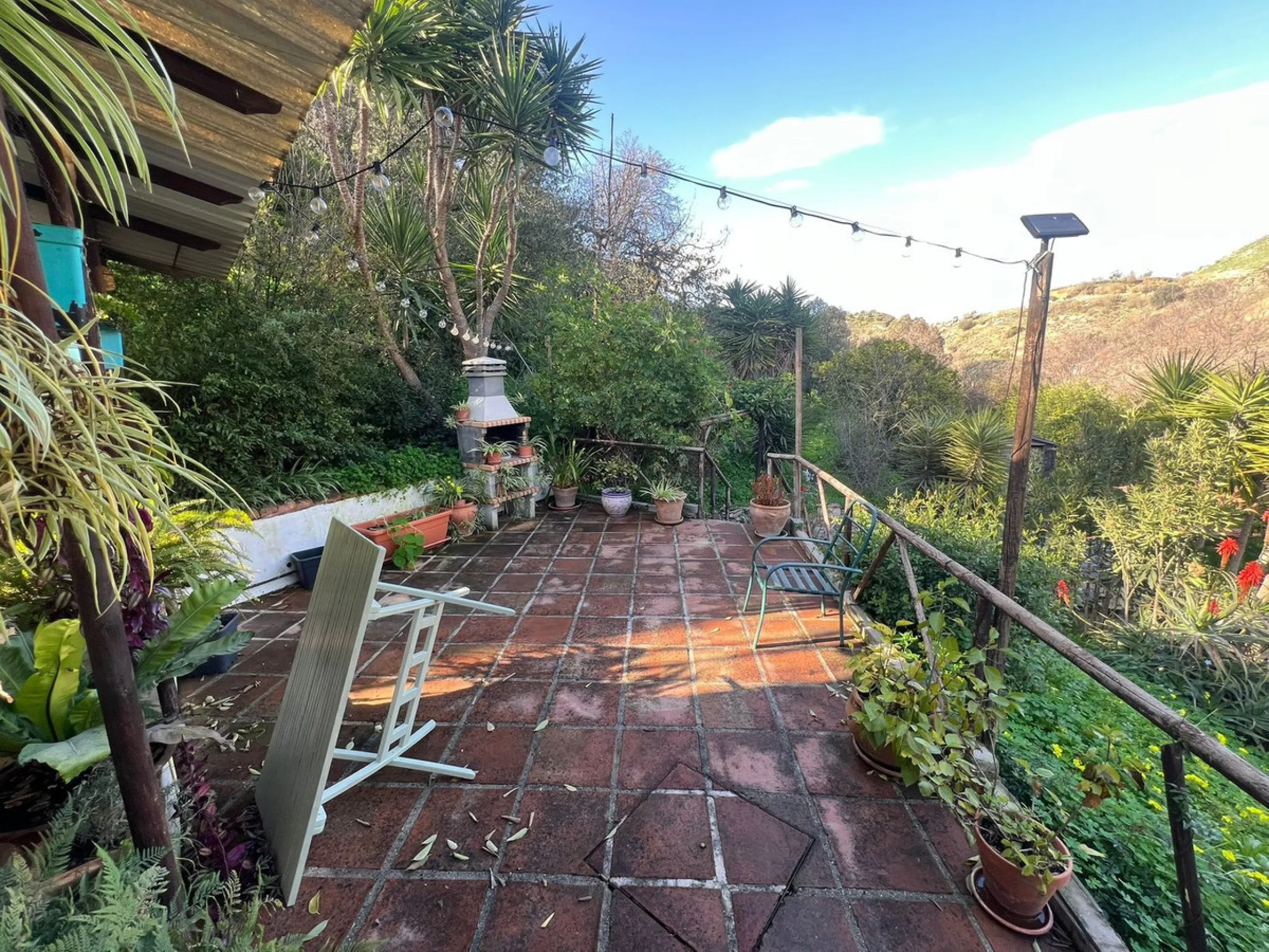 Charming rustic finca situated less than 10 minutes to the centre of Coin,