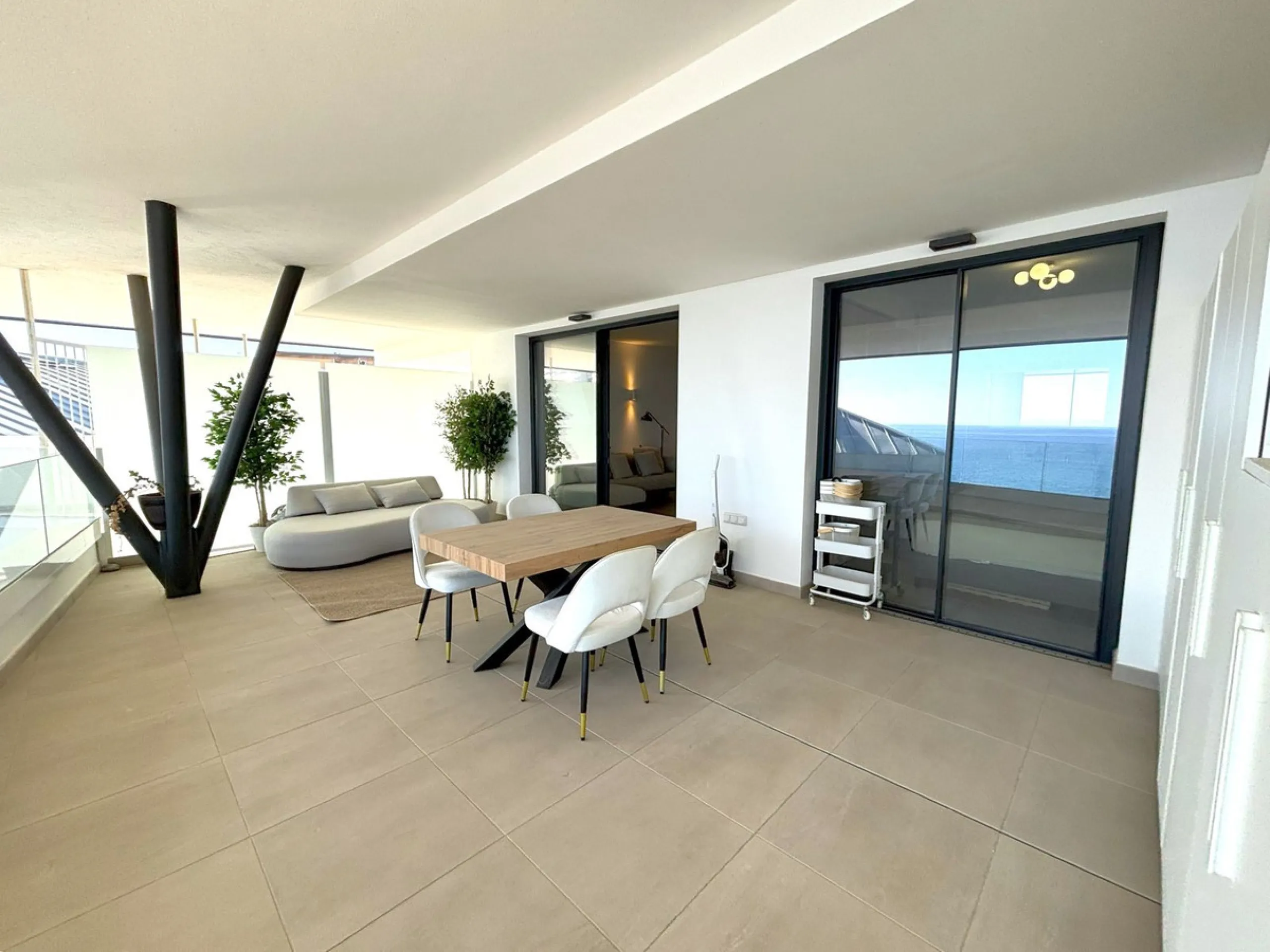Exclusive Luxury Apartment with Panoramic Sea Views in Reserva del Higuerón, Fuengirola
