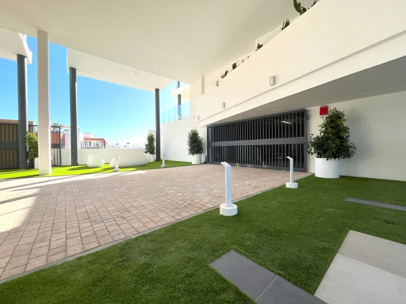 Exclusive Luxury Apartment with Panoramic Sea Views in Reserva del Higuerón, Fuengirola