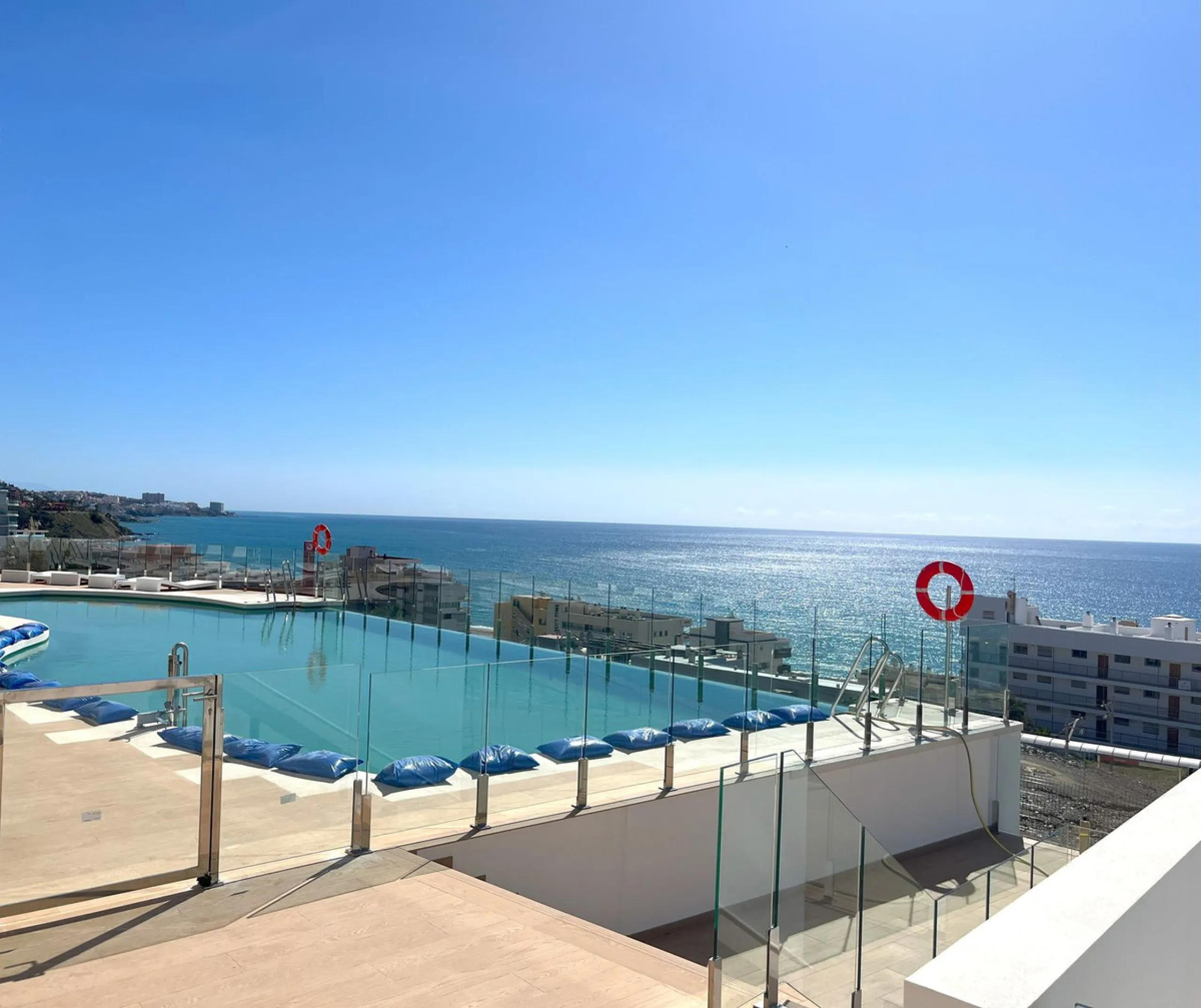 Exclusive Luxury Apartment with Panoramic Sea Views in Reserva del Higuerón, Fuengirola
