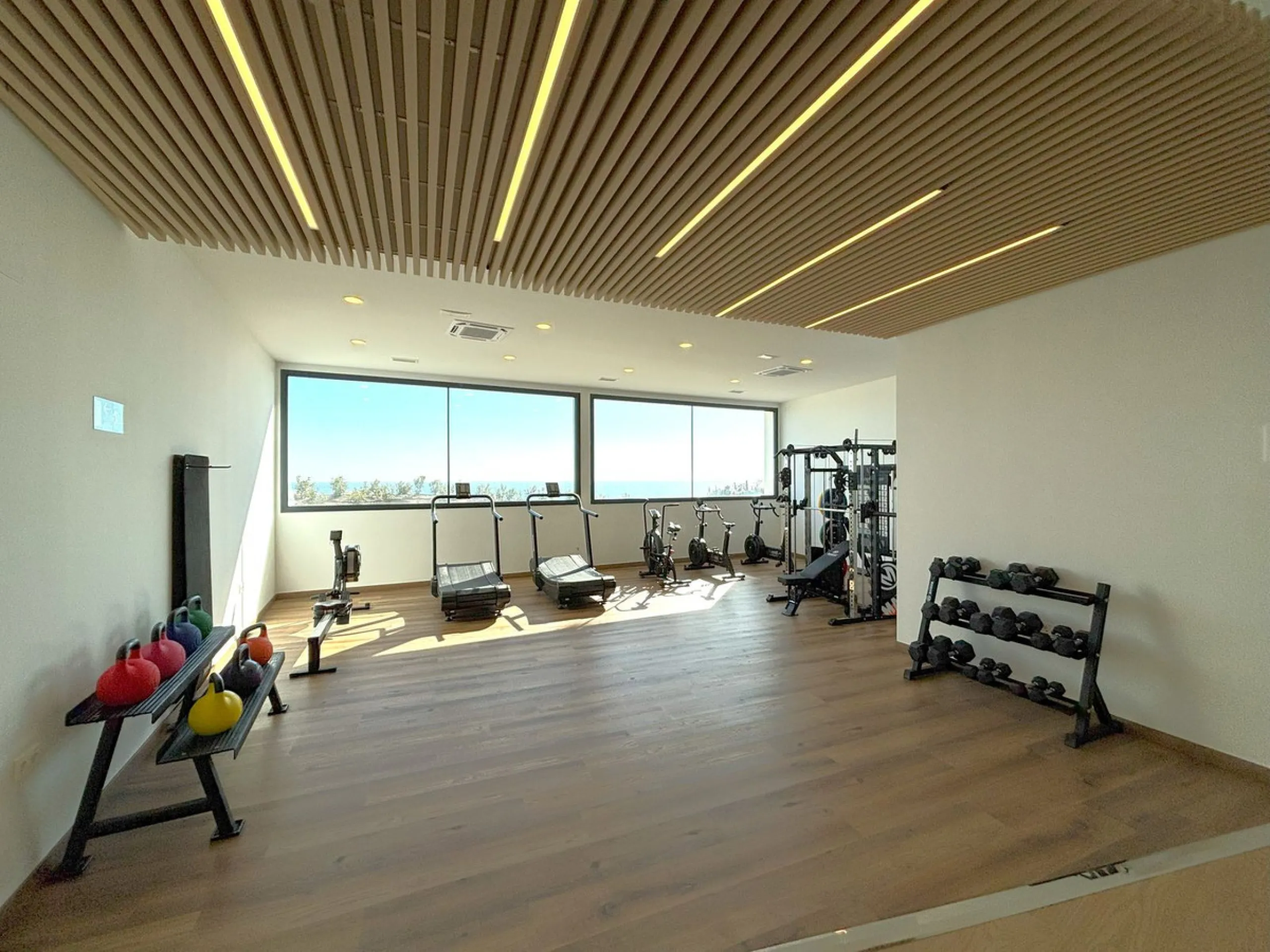 Exclusive Luxury Apartment with Panoramic Sea Views in Reserva del Higuerón, Fuengirola