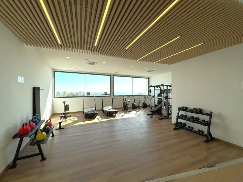 Exclusive Luxury Apartment with Panoramic Sea Views in Reserva del Higuerón, Fuengirola