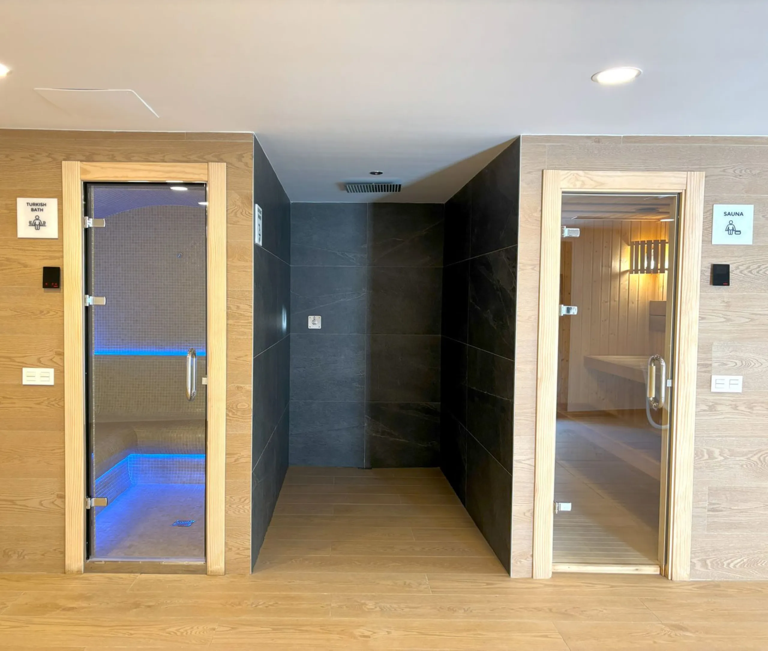 Exclusive Luxury Apartment with Panoramic Sea Views in Reserva del Higuerón, Fuengirola