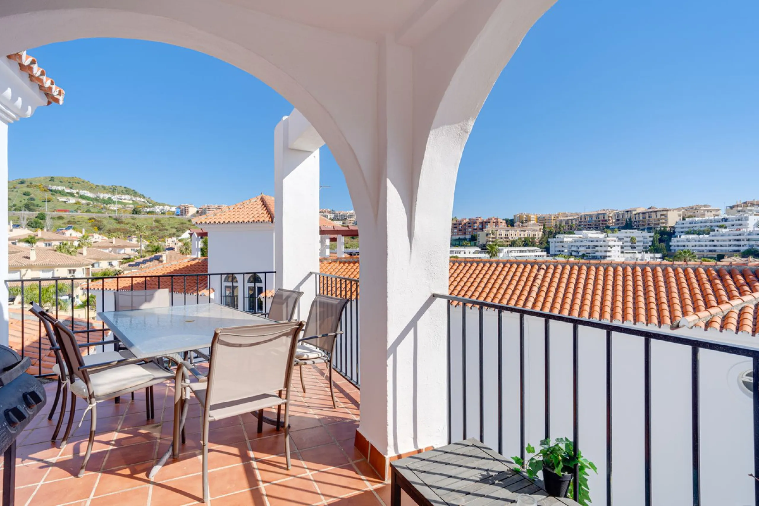 Charming 2 Bedroom Apartment in the Heart of Riviera del Sol