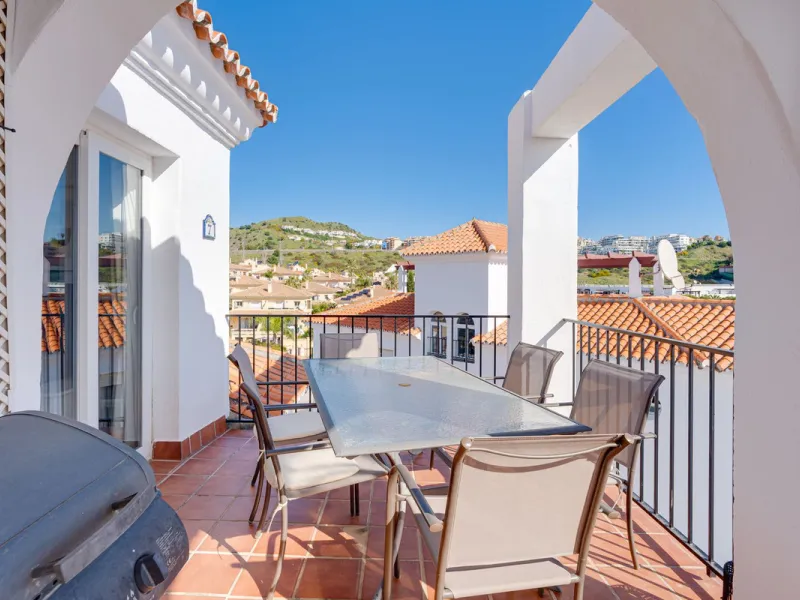Charming 2 Bedroom Apartment in the Heart of Riviera del Sol