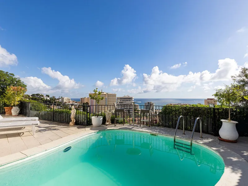 Beautiful fully renovated 3 bedroom villa with panoramic sea views in Torreblanca.