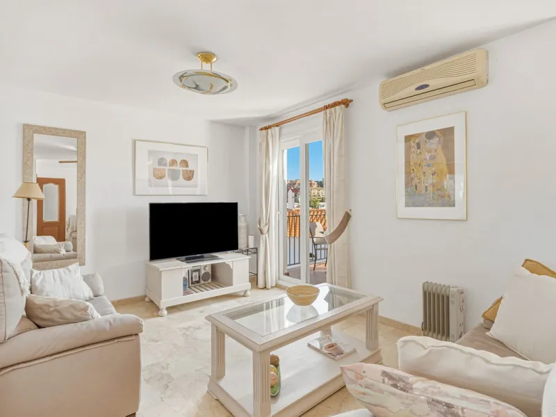 Charming 2 Bedroom Apartment in the Heart of Riviera del Sol