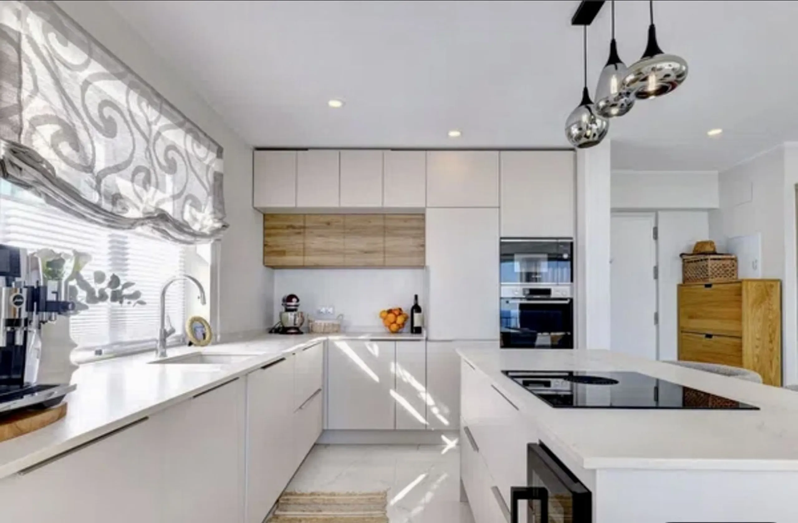 Beautiful fully renovated 3 bedroom villa with panoramic sea views in Torreblanca.