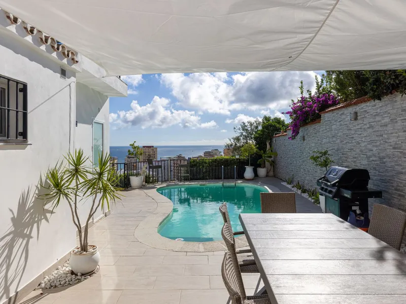 Beautiful fully renovated 3 bedroom villa with panoramic sea views in Torreblanca.