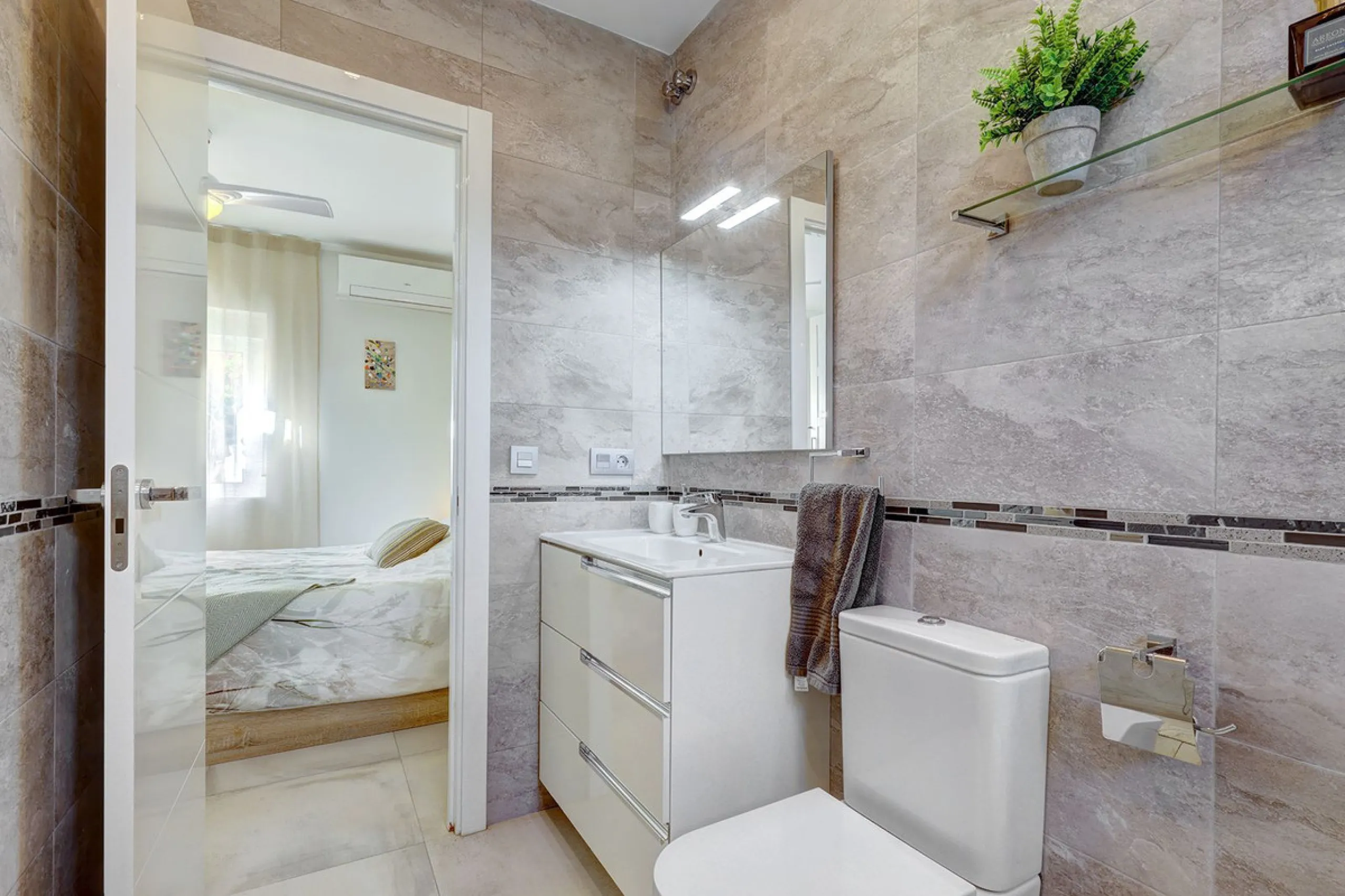 Beautiful fully renovated 3 bedroom villa with panoramic sea views in Torreblanca.
