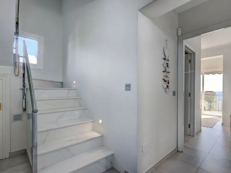 Beautiful fully renovated 3 bedroom villa with panoramic sea views in Torreblanca.