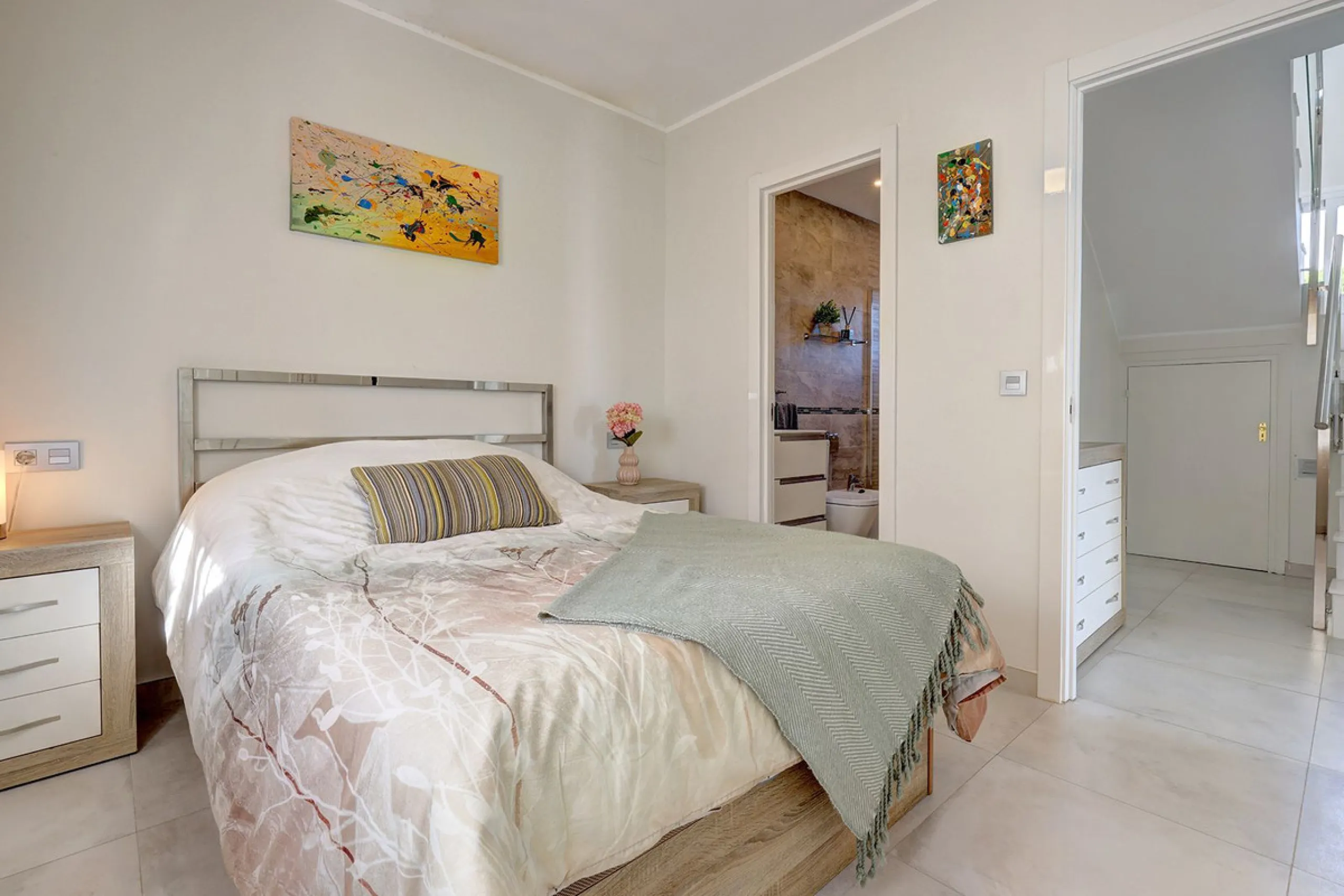 Beautiful fully renovated 3 bedroom villa with panoramic sea views in Torreblanca.