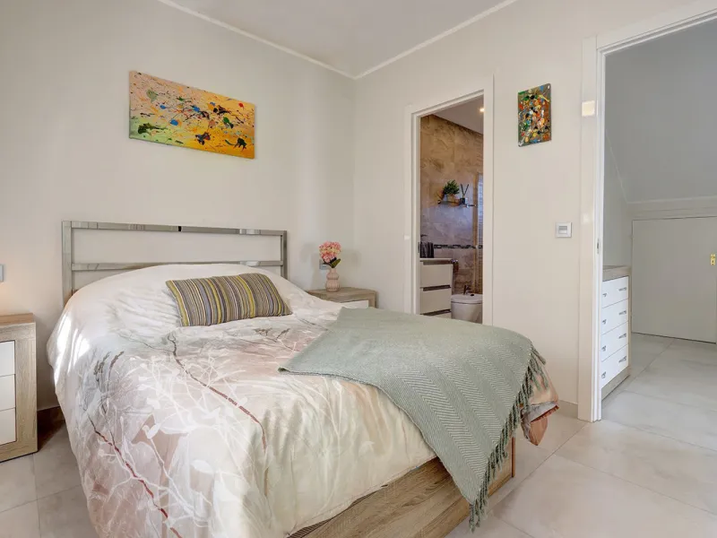 Beautiful fully renovated 3 bedroom villa with panoramic sea views in Torreblanca.