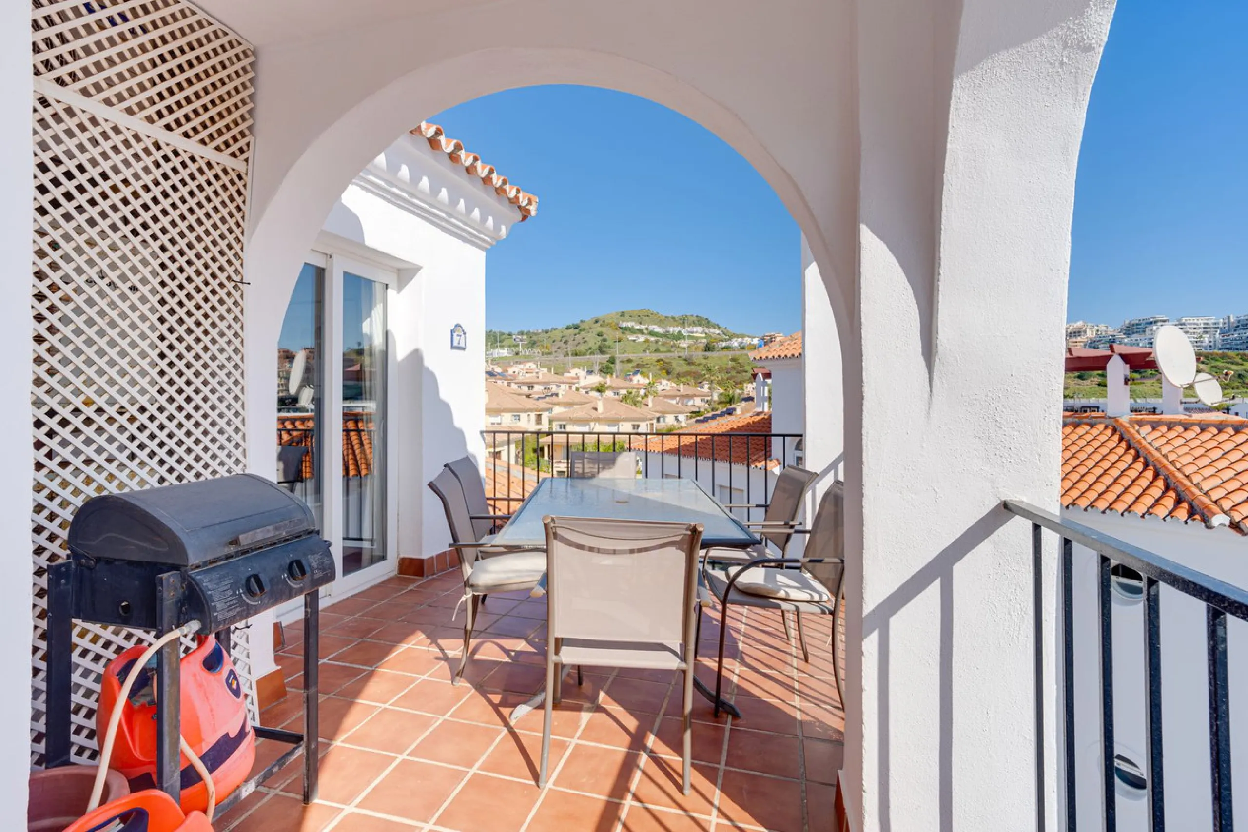 Charming 2 Bedroom Apartment in the Heart of Riviera del Sol