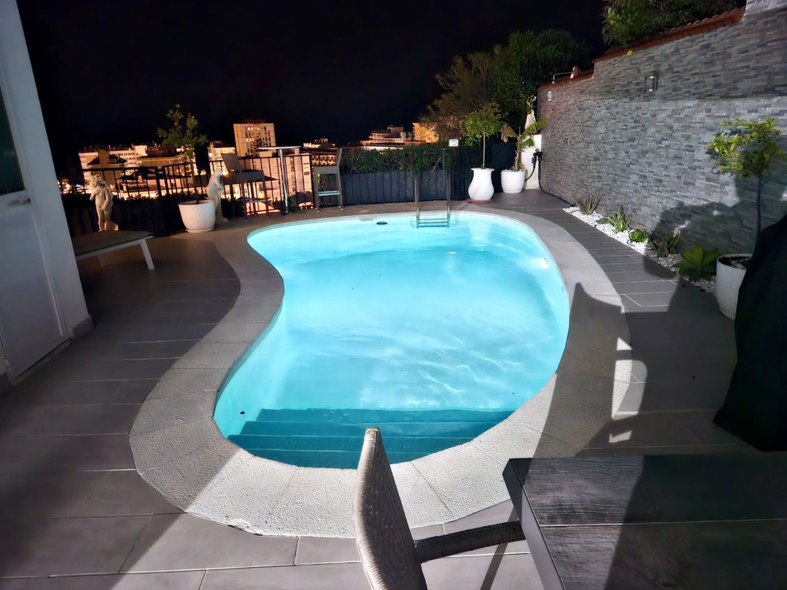 Beautiful fully renovated 3 bedroom villa with panoramic sea views in Torreblanca.