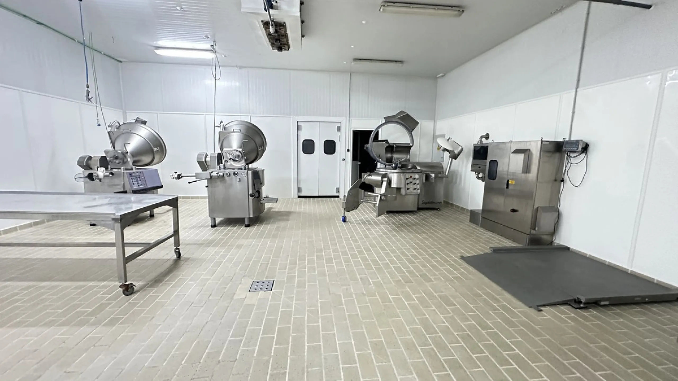 Business, Antequera, Costa del Sol.Built 1253 m².Setting : Commercial Area.Features : WiFi.