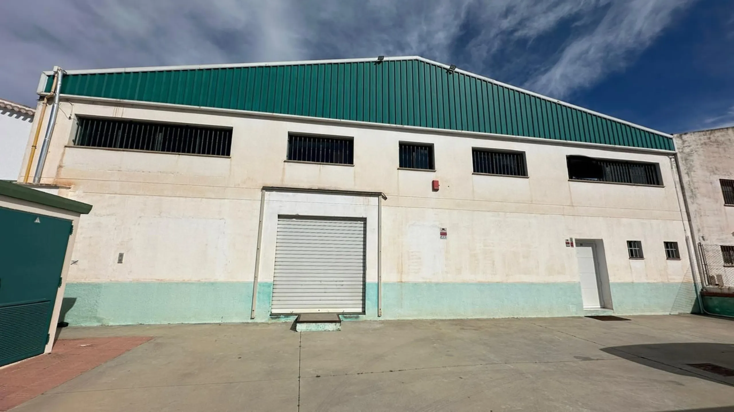 Business, Antequera, Costa del Sol.Built 1253 m².Setting : Commercial Area.Features : WiFi.