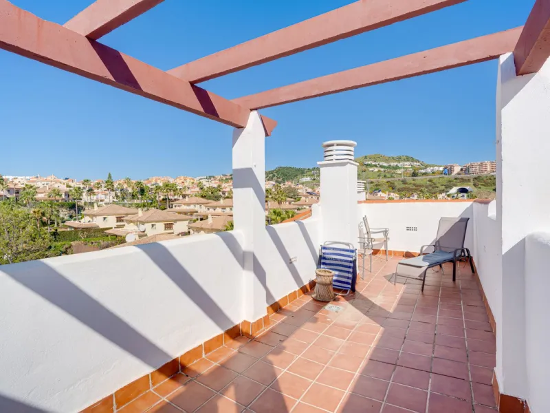 Charming 2 Bedroom Apartment in the Heart of Riviera del Sol