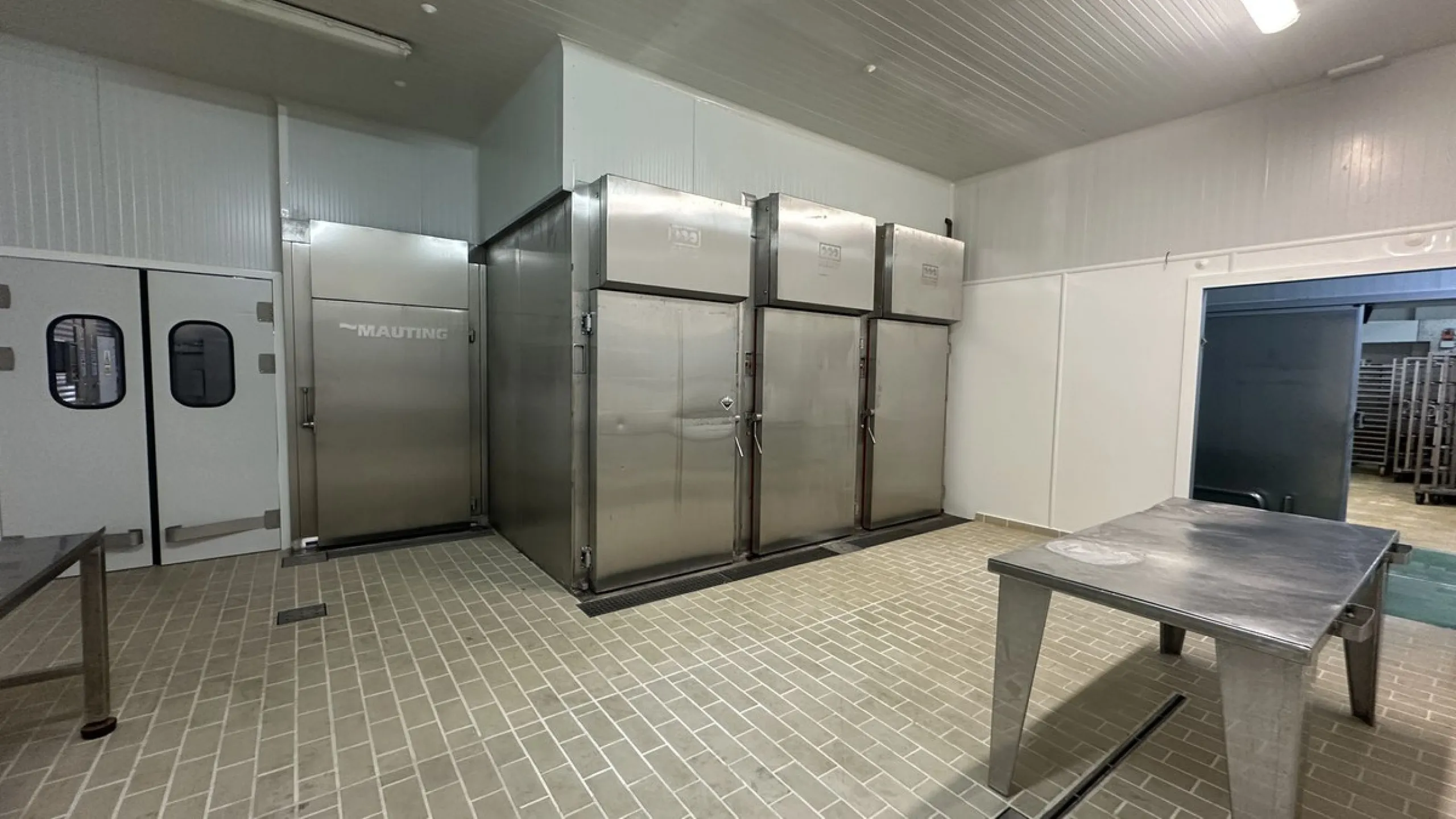 Business, Antequera, Costa del Sol.Built 1253 m².Setting : Commercial Area.Features : WiFi.