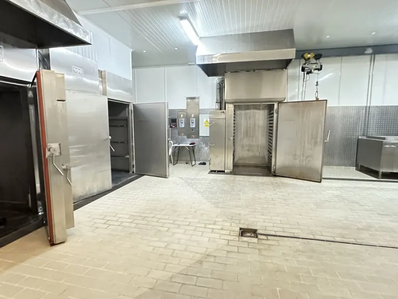 Business, Antequera, Costa del Sol.Built 1253 m².Setting : Commercial Area.Features : WiFi.