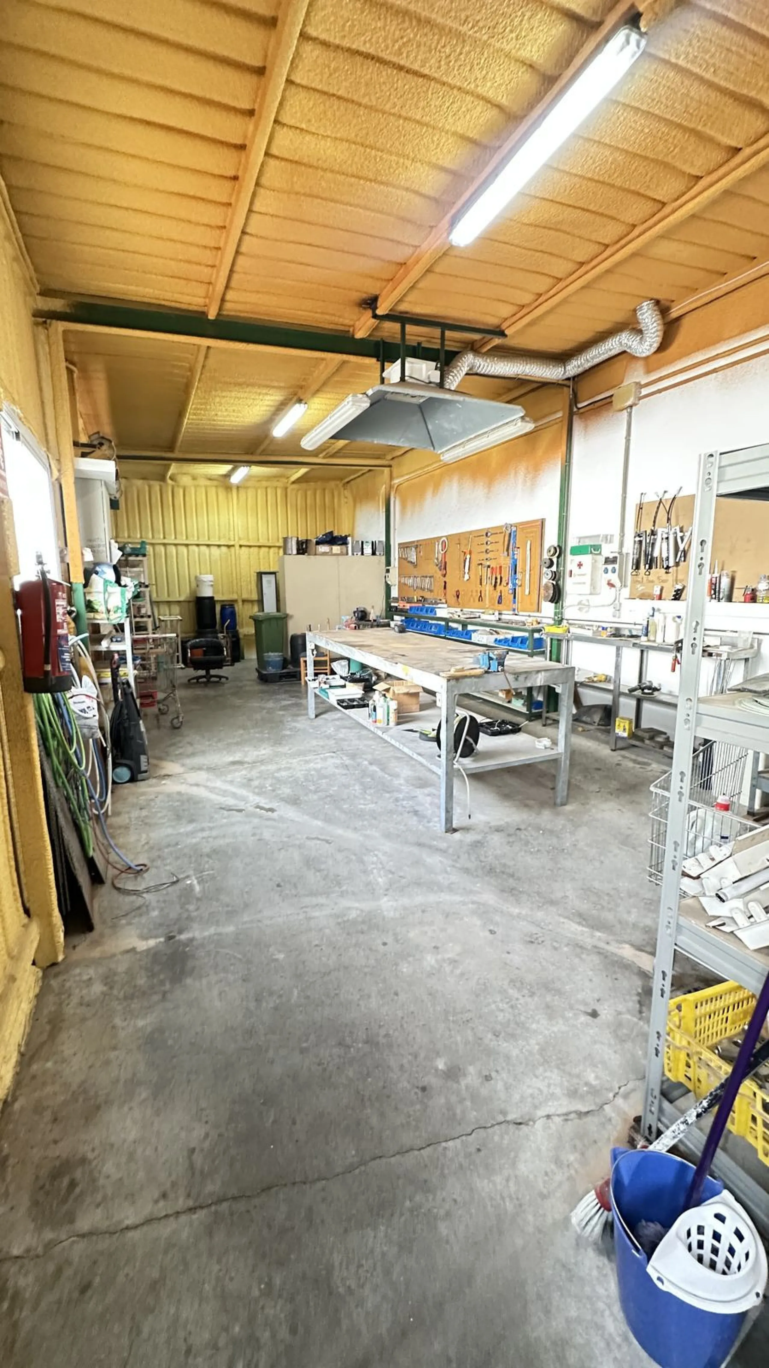 Business, Antequera, Costa del Sol.Built 1253 m².Setting : Commercial Area.Features : WiFi.