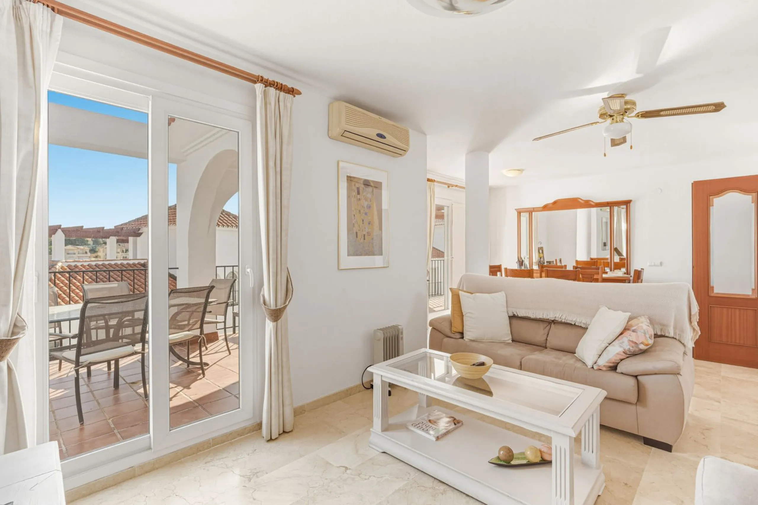 Charming 2 Bedroom Apartment in the Heart of Riviera del Sol