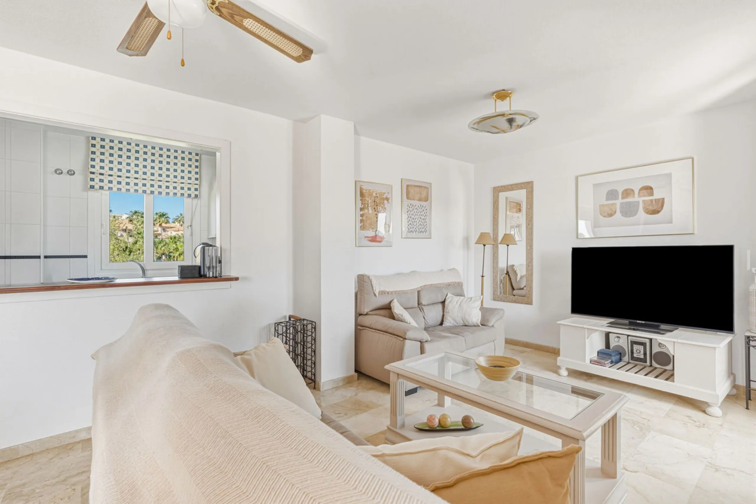 Charming 2 Bedroom Apartment in the Heart of Riviera del Sol