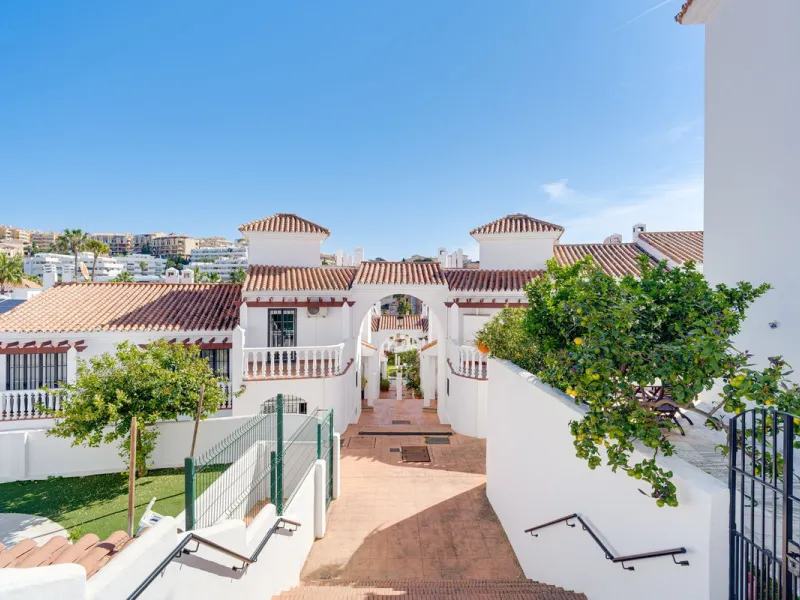 Charming 2 Bedroom Apartment in the Heart of Riviera del Sol