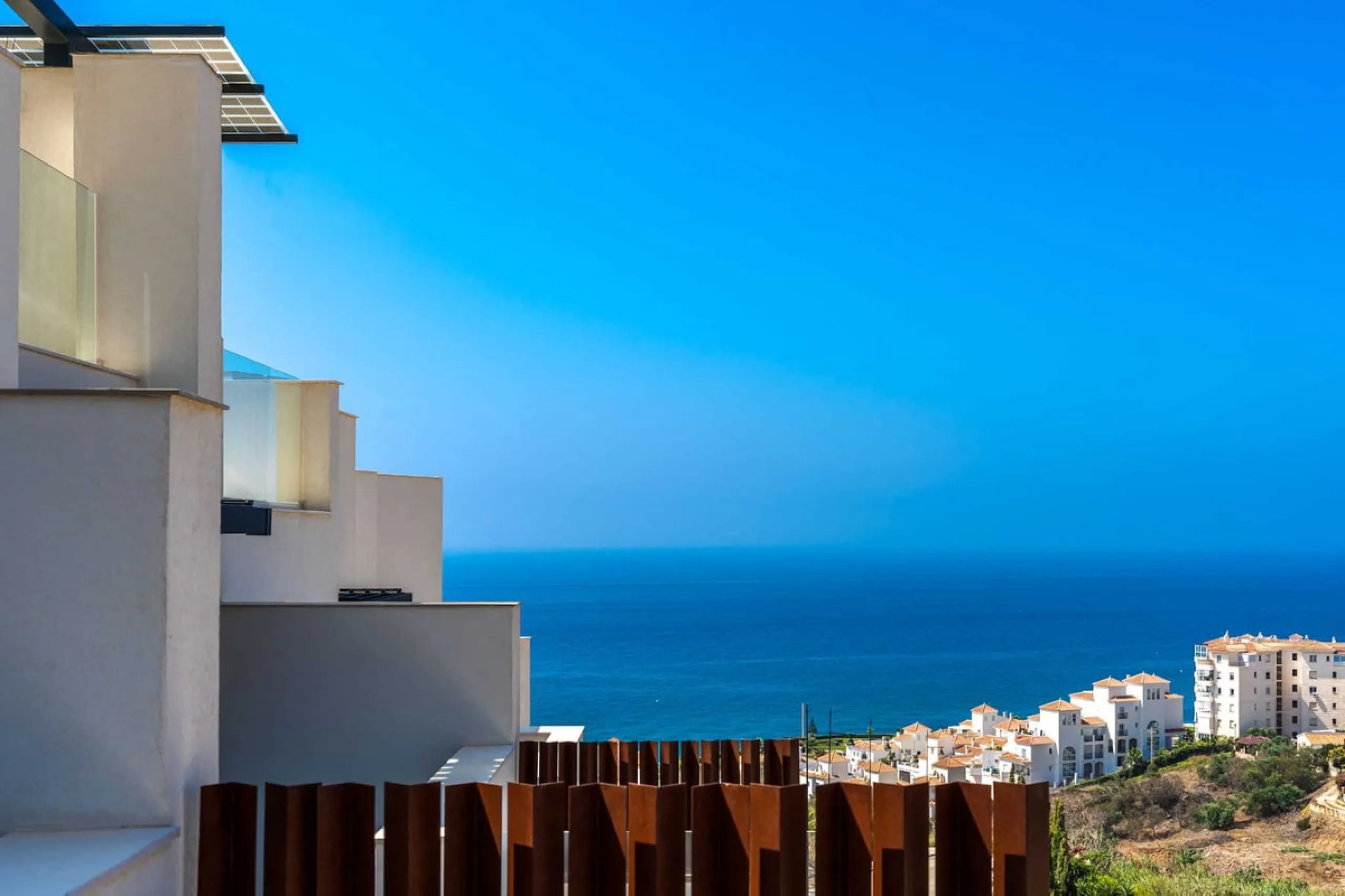 El Mirador is a privately owned 5 star resort on the Costa del Sol, located right on the Mediterranean Sea, just 50km from Malaga. El Mirador is built on a sustainable foundation, where, among other things, electricity and heat are produced sustainably th
