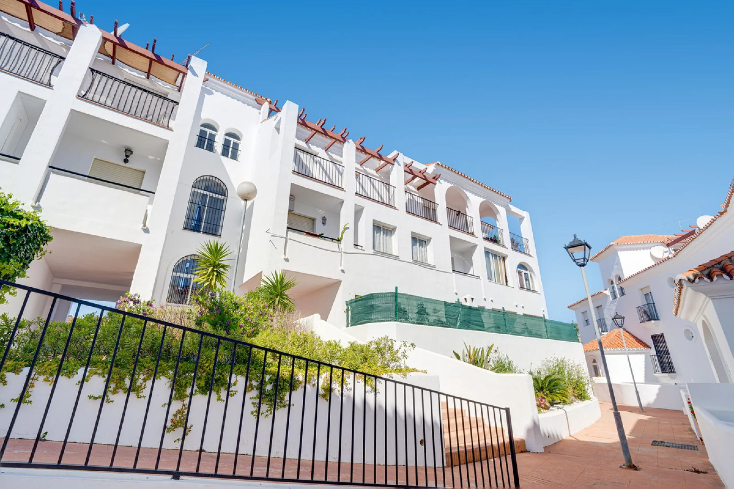 Charming 2 Bedroom Apartment in the Heart of Riviera del Sol