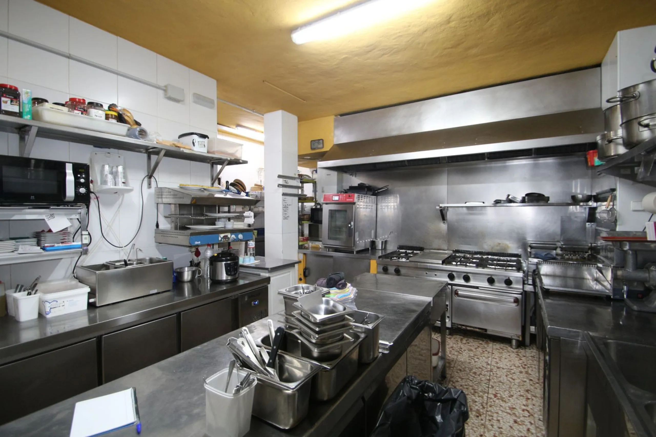 Anyone looking for a long established business with combined living premises MUST see this property.