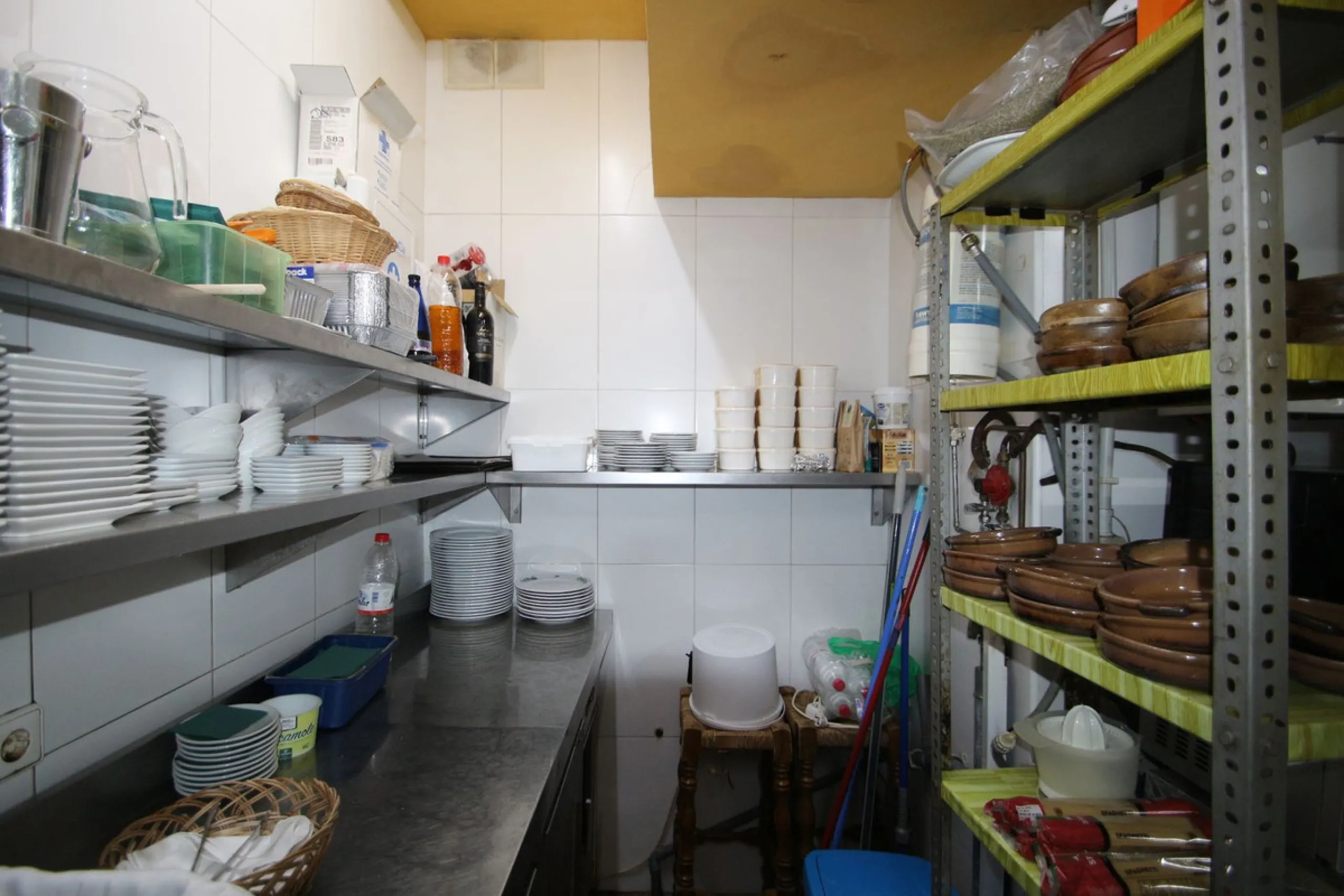 Anyone looking for a long established business with combined living premises MUST see this property.